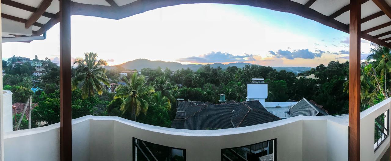 Saru Holiday Apartment - Up To 6 Guests Kandy Esterno foto