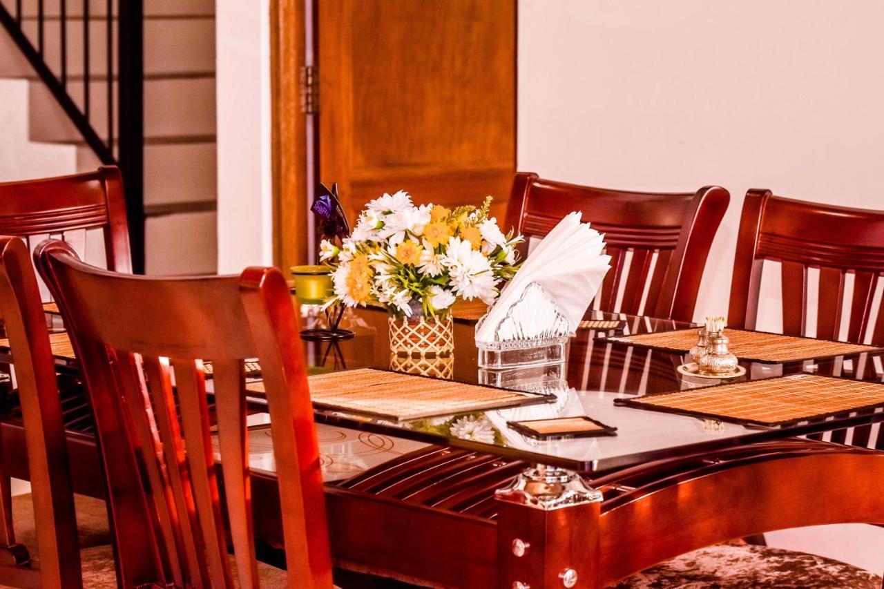 Saru Holiday Apartment - Up To 6 Guests Kandy Esterno foto